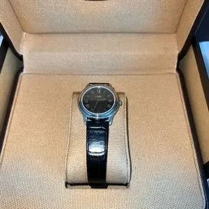Fendu Cuir Véritable Watch Fendi | Accessories | Fendu Cuir Vritable Watch | Poshmark main image 4
